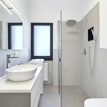Regarda - Basiliko Sport With Tennis And Pool Appartement