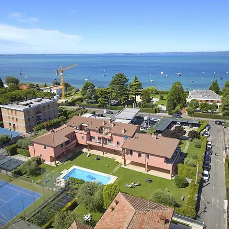 Apartment Regarda - Basiliko Sport With Tennis And Pool