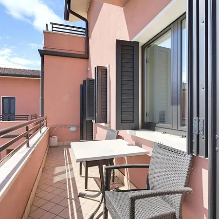 Apartment Regarda - Basiliko Sport With Tennis And Pool Bardolino